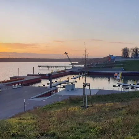 Haus Vier 게스트하우스