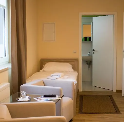 Haus Vier Pensión Grossraeschen